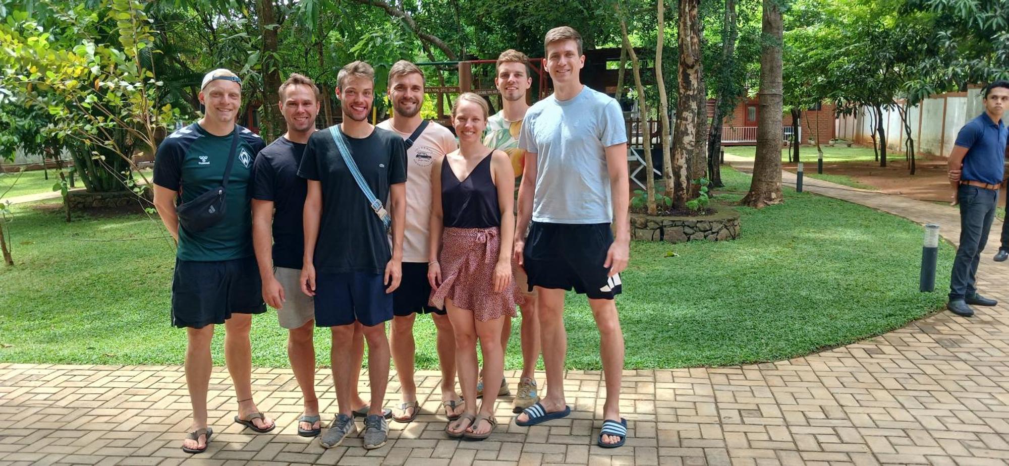 Tepraas Sigiriya Hotell Exteriör bild