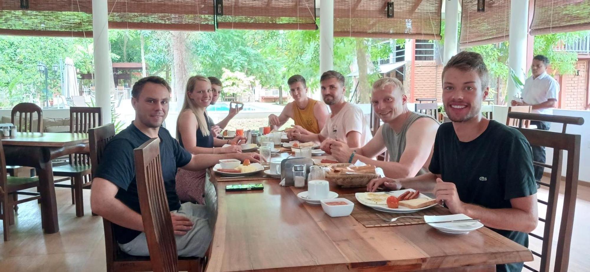 Tepraas Sigiriya Hotell Exteriör bild