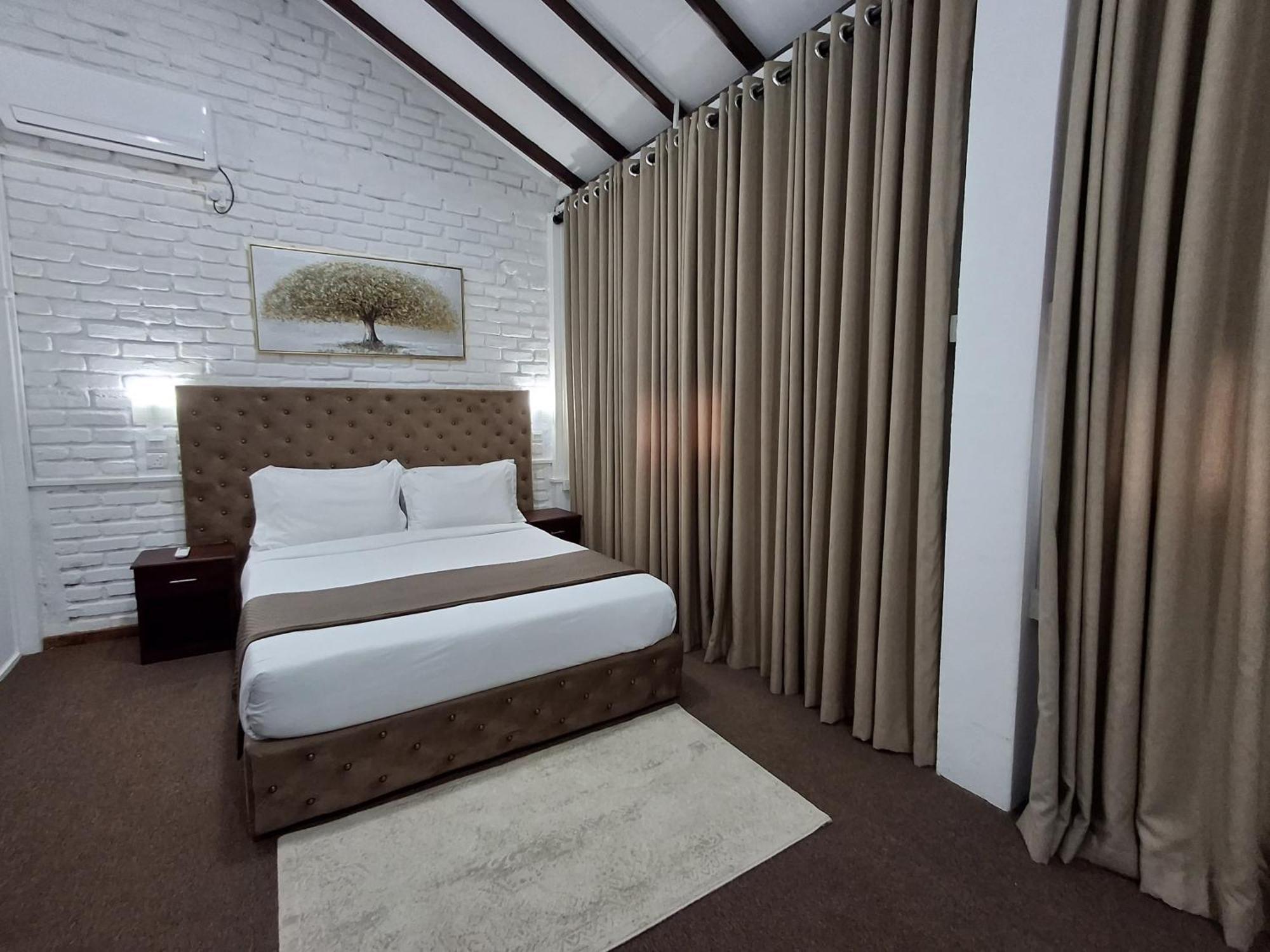 Tepraas Sigiriya Hotell Exteriör bild